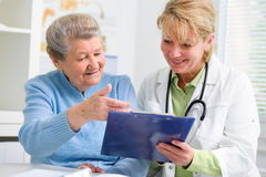 doctor-patient-explaining-diagnosis-to-her-female-32203190.jpg