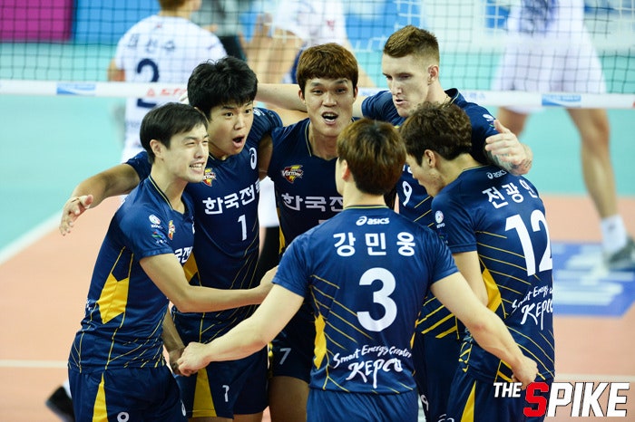 한국전력_세레머니_전광인_YW-12.jpg