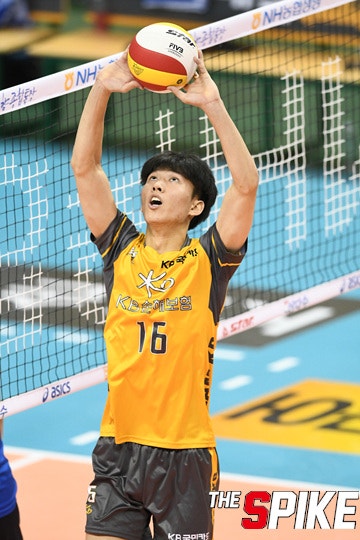 161108_KB손해보험_황택의_03_.jpg