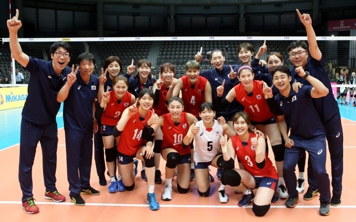 Koreateamcelebrates.jpg