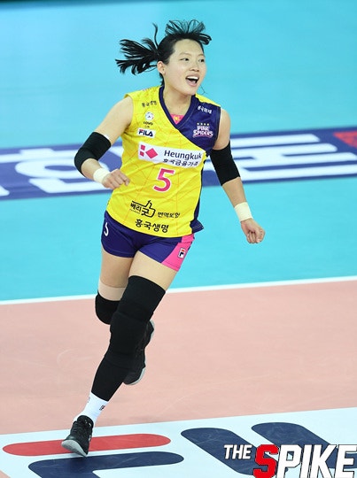 B10_9698.jpg