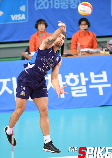 B11_6451.jpg