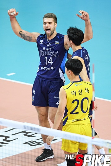 YYW_3839.jpg
