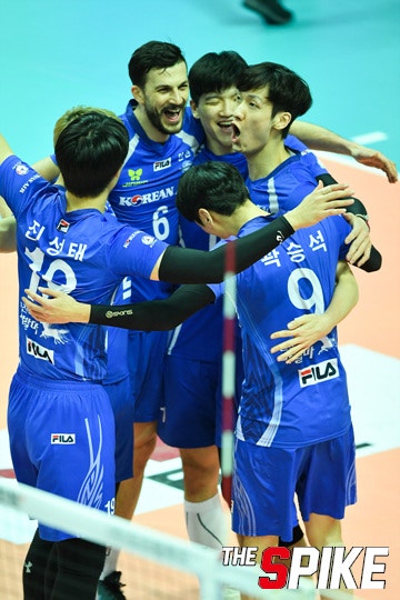 YYW_3553_1.jpg