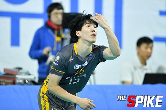 YYW_2419_1.jpg